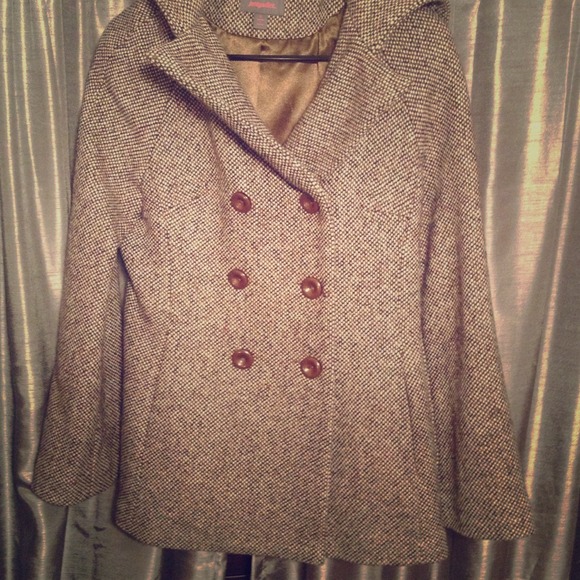 Cute brown coat