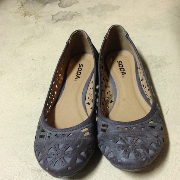 Cute & barely worn Soda flats! - Picture 3 of 4