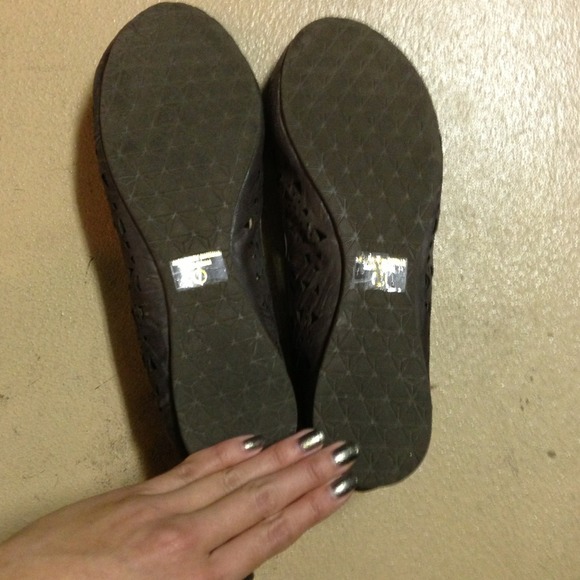 Cute & barely worn Soda flats! - Picture 4 of 4