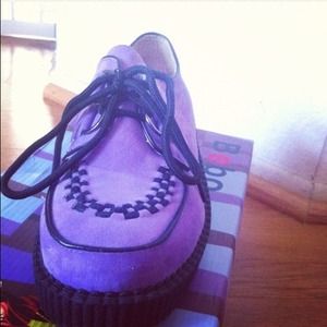 Lavender creepers