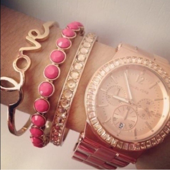 Jewelry - Rose Gold Love Bangle