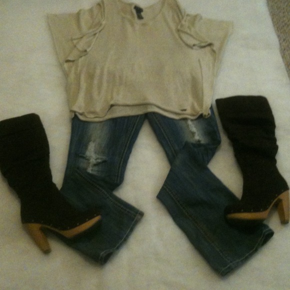 New York & Company Sweaters - Tan Sweater