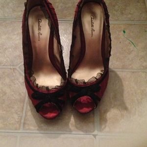 Reduced !!😱sz 8 heels