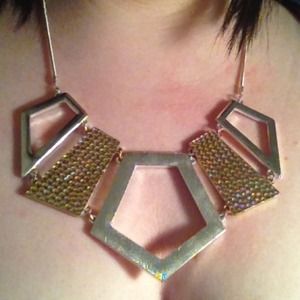 Statement necklace