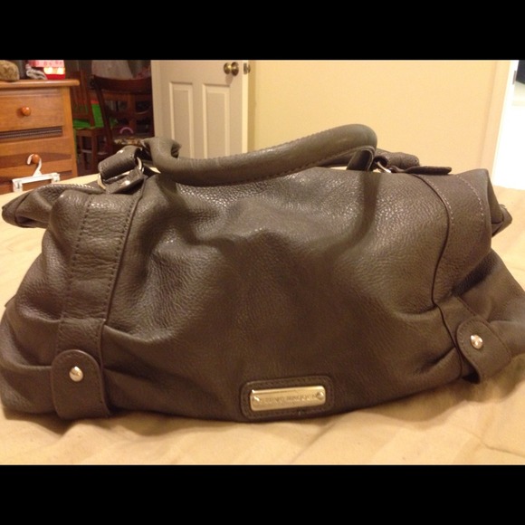 💢Reserved💢 Gray Steve Madden handbag