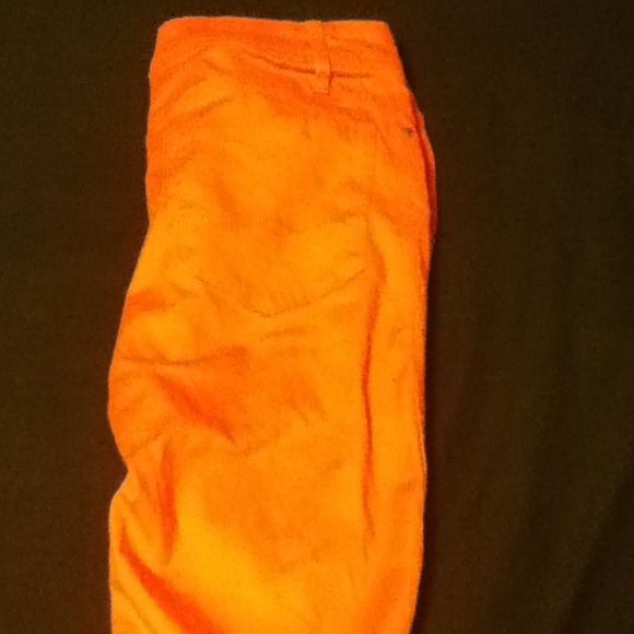 Pink Capris! - Picture 3 of 3