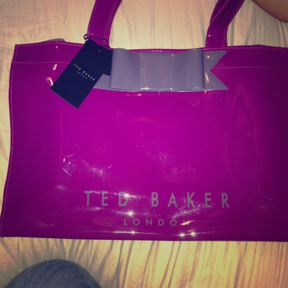 🔴SOLD🔴💯% Authentic Ted Baker Bag