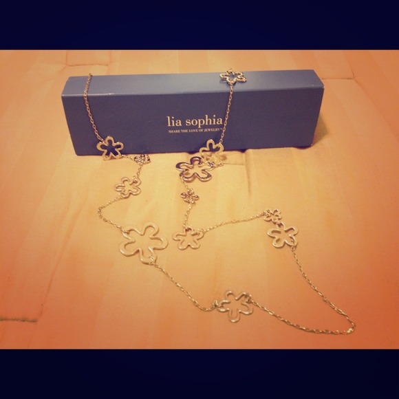 ✨Reduced✨ Lia Sophia necklace