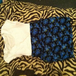 Blue floral mini skirt🔵