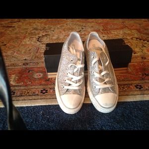 Converse chucks size 6W beautiful sparkle