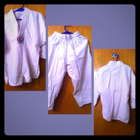 Tae Kwan do or karate uniform 👖👕