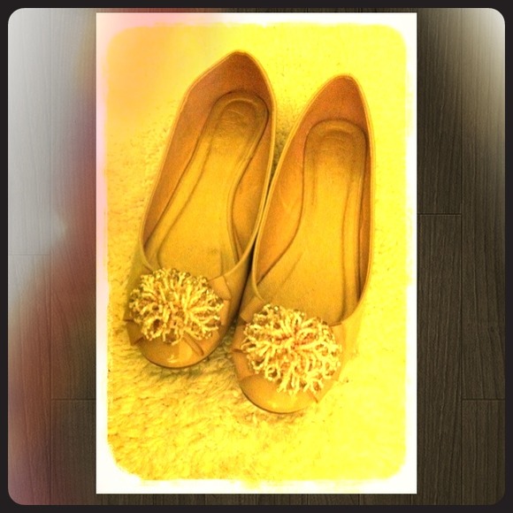 Shoes - Flats w pretty beads