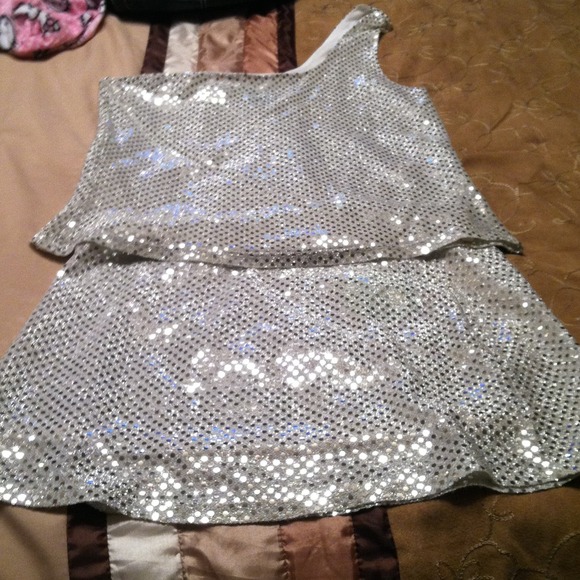 2 piece shirt and skirt