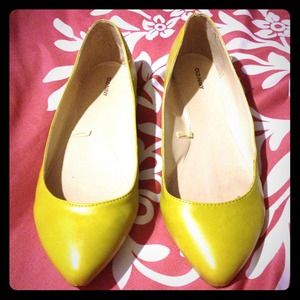 Old navy flats