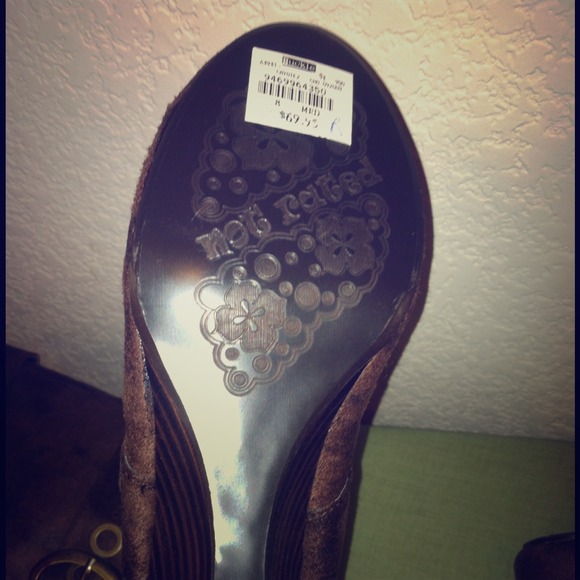 Sold !!!!!! 💝💝