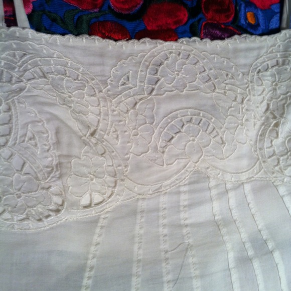 BCBG Cream color Tank - Picture 2 of 4