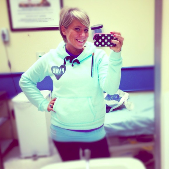 Hello Poshdolls! I❤life, the outdoors,and shopping