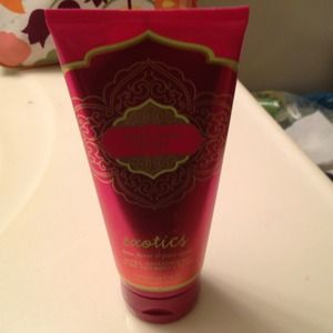 🚫🚫RESERVED Listing Victoria's Secret lotion🚫🚫