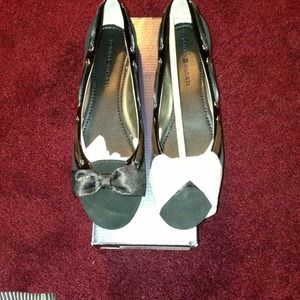 Tommy Hilfiger " Henrietta" ladys size 9 flats