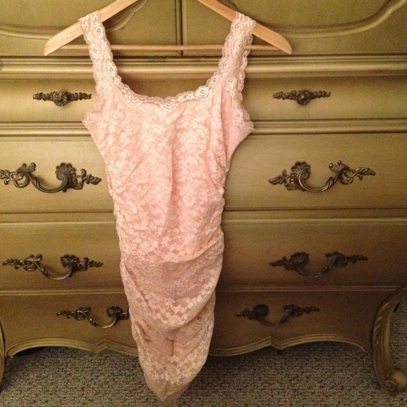 Lace light pink dress