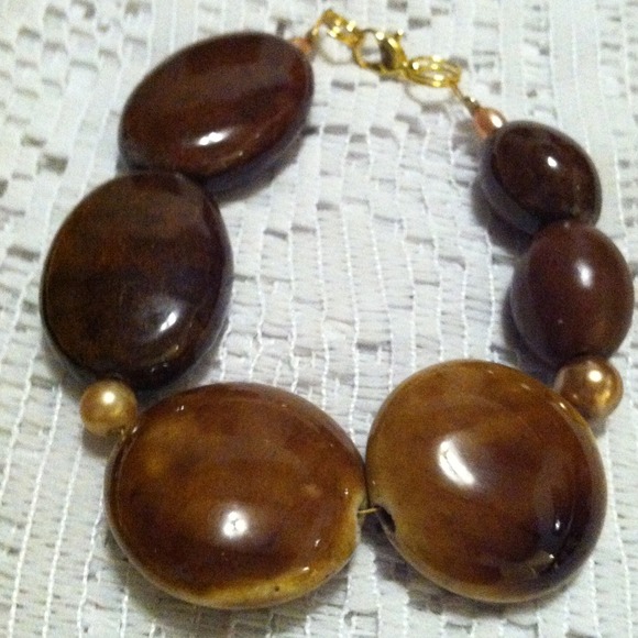 3 piece chunky necklace bracelet and earrings - Picture 3 of 4