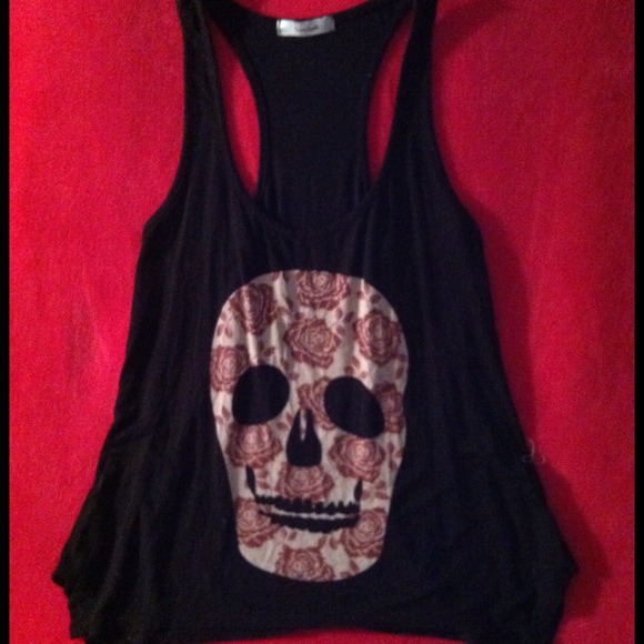 XI Tops - 💕RESERVED💕 for @k3ndramari3