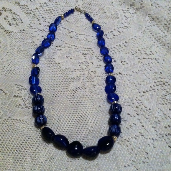 Necklace - Picture 1 of 3