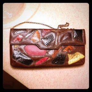 caprice vintage clutch