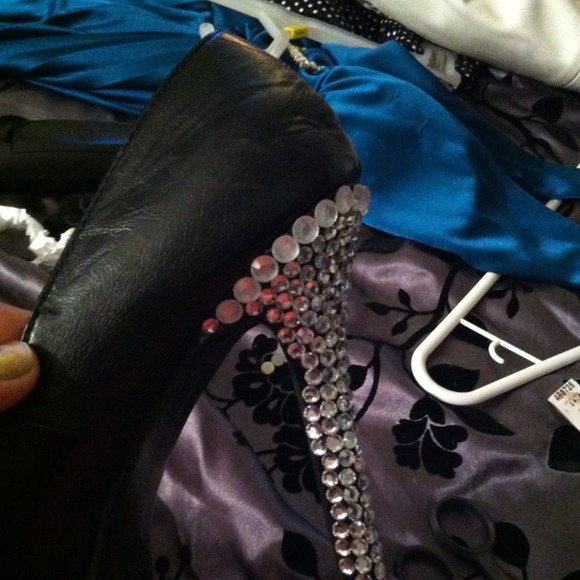 Black heels with rhinestone heel - Picture 2 of 2