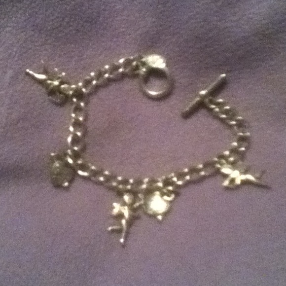 Cupid charm bracelet. - Picture 4 of 4