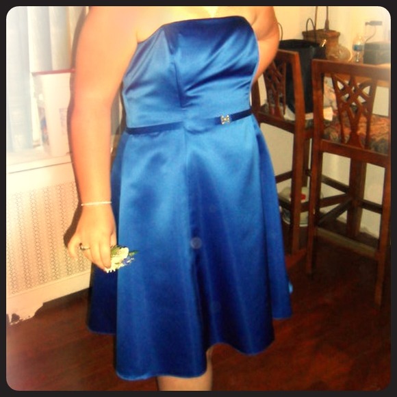 Beautiful cobalt cocktail/prom dress