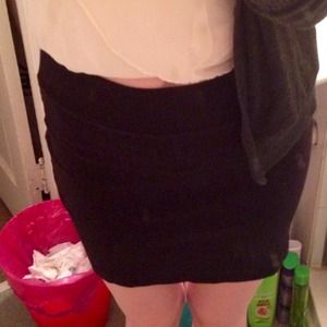 Simple body con skirt