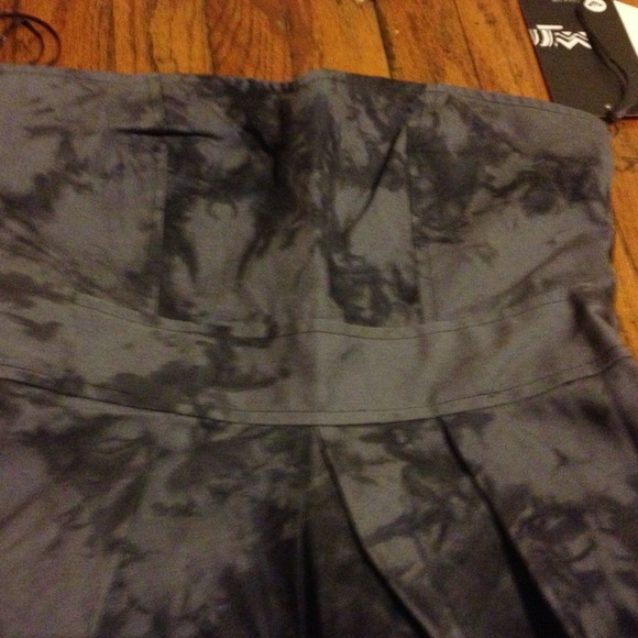 New Roxy Dress small - Picture 2 of 3