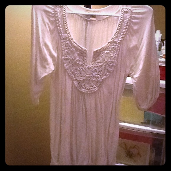 White spring top