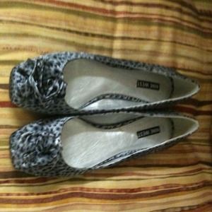 NWOT Nine West 8 1/2 ballet flats.