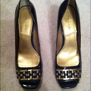 *** SOLD*** Tahari heels