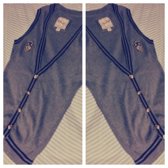 🔴SOLD: in bundle! Vest