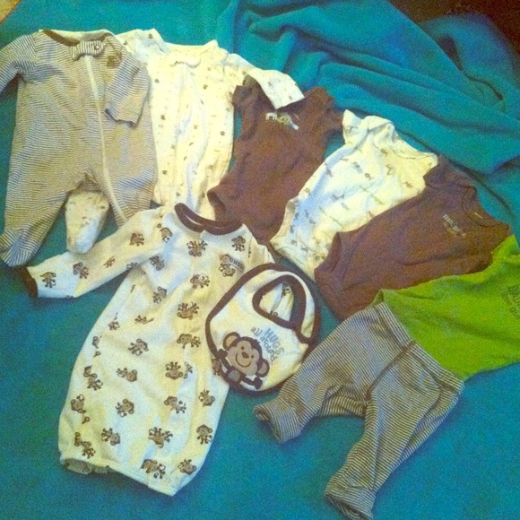 💥💥SOLD💥💥 NB bundle!!