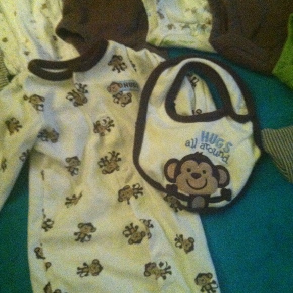 💥💥SOLD💥💥 NB bundle!! - Picture 3 of 4