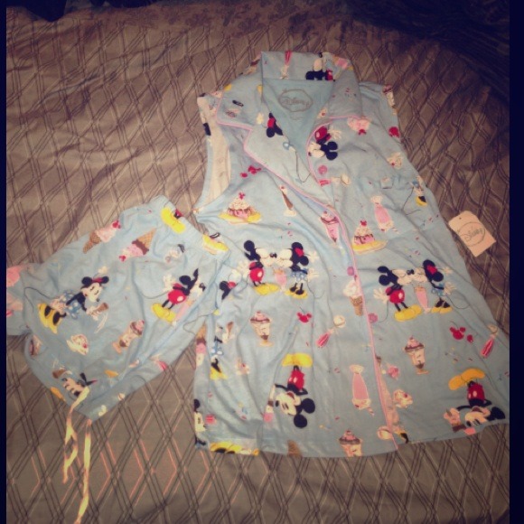 TRADEDPJ's - Picture 1 of 1
