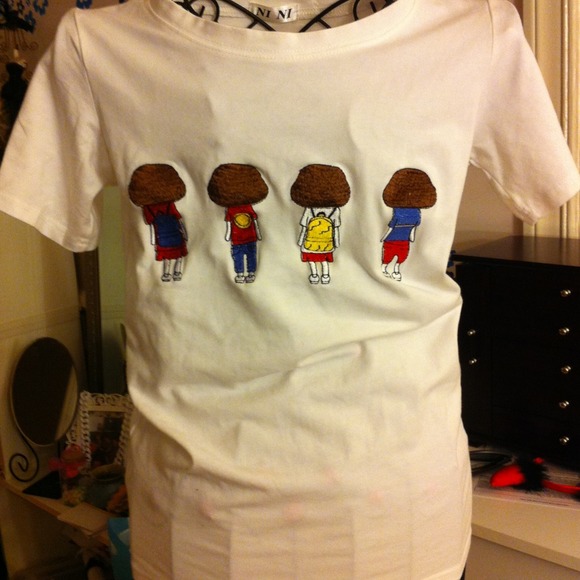 💋SOLD💋Korean Que T-shirt