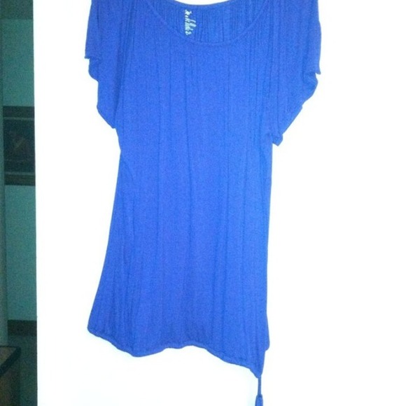 SOLD ❗❗Gap xxl off the shoulder shirt.