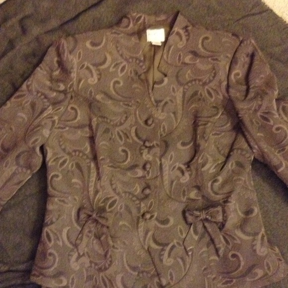 2pc Suit by "Emma James"..