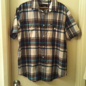 Men's Large Hurley button up skate shirt.