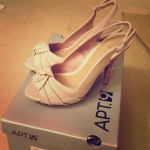 Pink Rose Heels Size 6