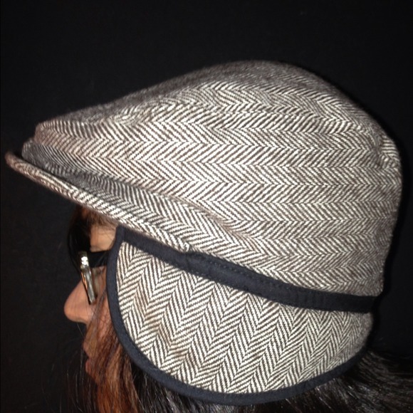 Dockers cute hat with earwarmers