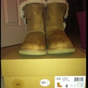 AUTHENTIC Chestnut Ugg Australia Boots! RESERVED