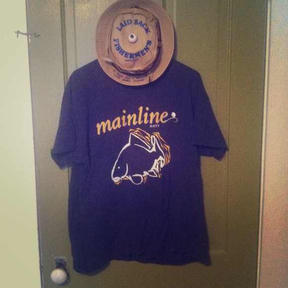 Mainline tshirt and fishermens hat
