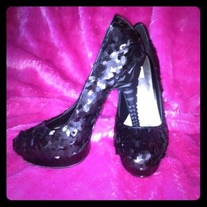 Rachael Roy Black~Sequin Platform~Heels~Size 9