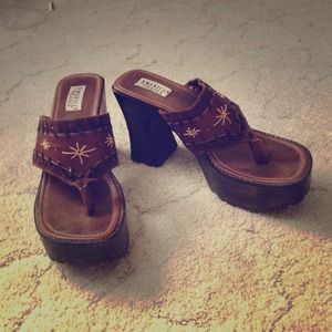 American Eagle shoes